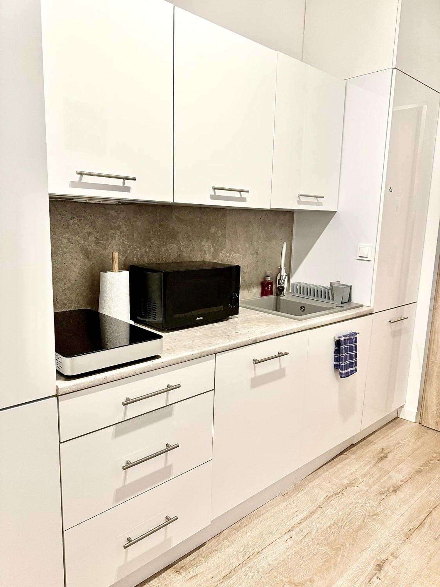 Komputerowa Apartments Airport And Business District ワルシャワ エクステリア 写真